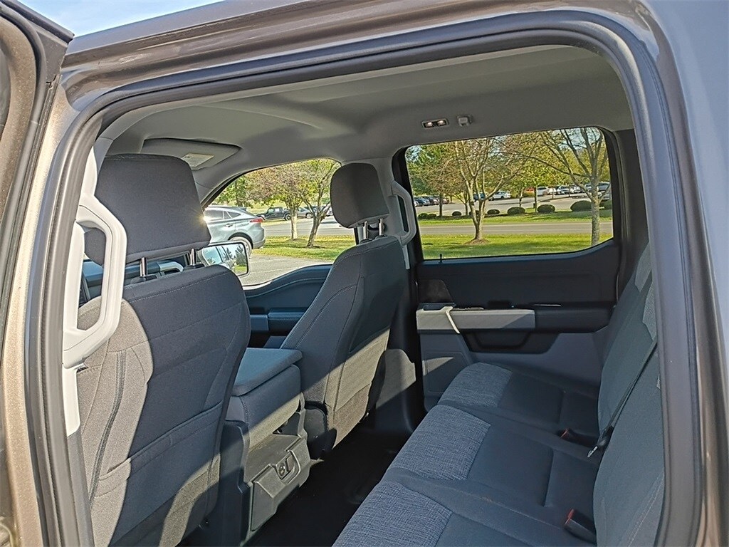 2022 Ford F-150 XLT photo 2