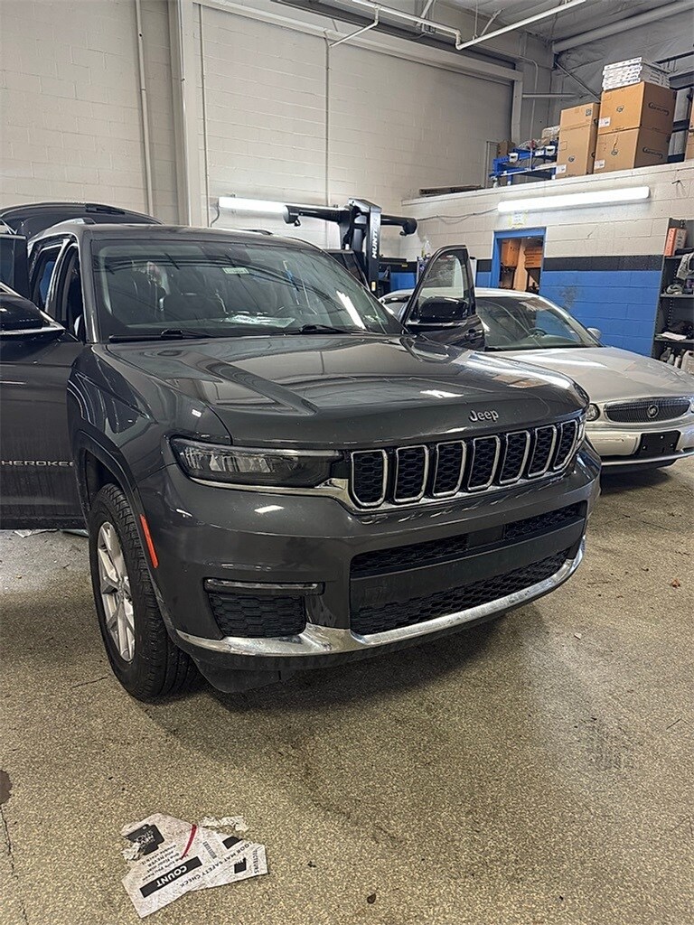 2021 Jeep Grand Cherokee Limited photo 3