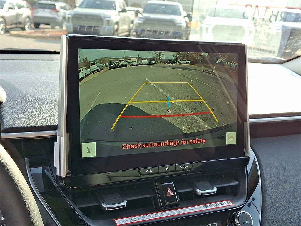 2026 Toyota Corolla Cross XLE photo 2