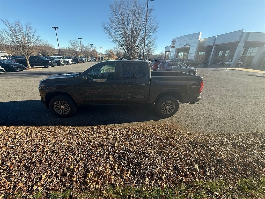 Used 2024 Chevrolet Colorado LT Truck