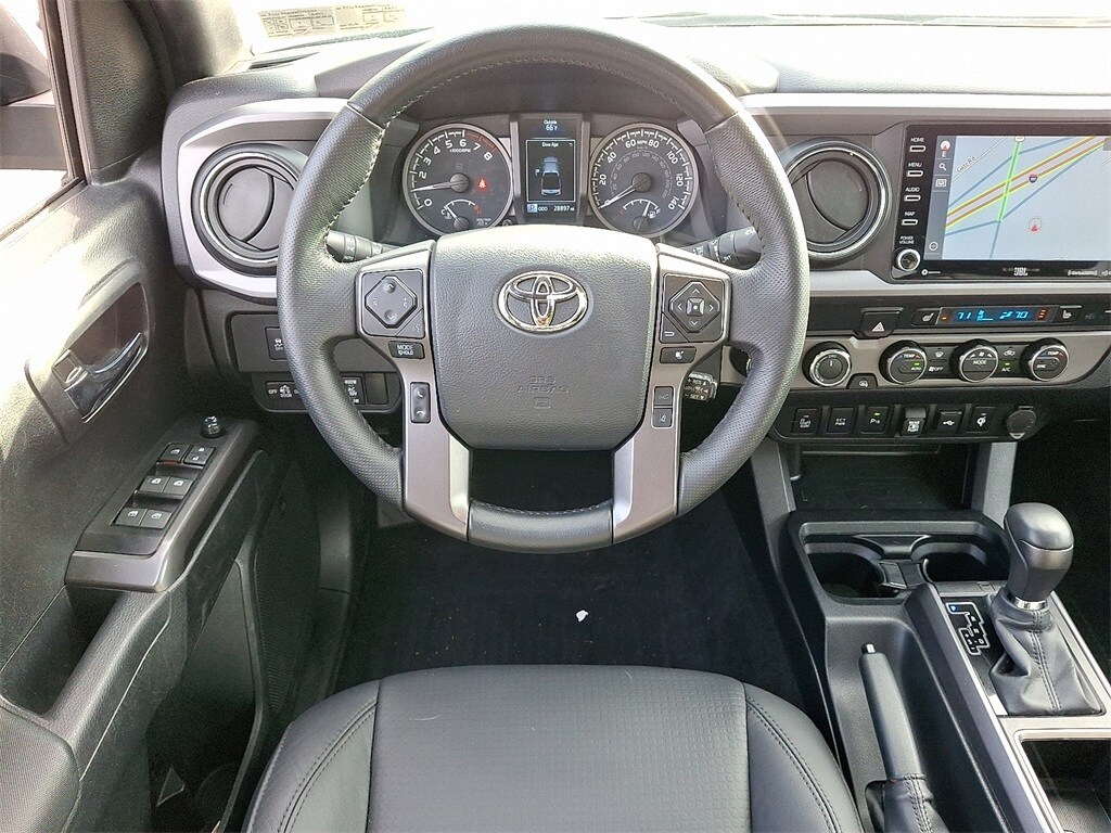 2023 Toyota Tacoma TRD Off-Road photo 2