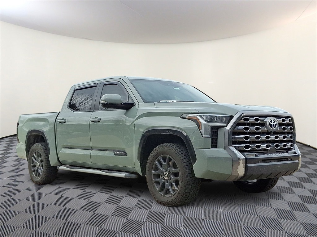2024 Toyota Tundra Platinum's photo