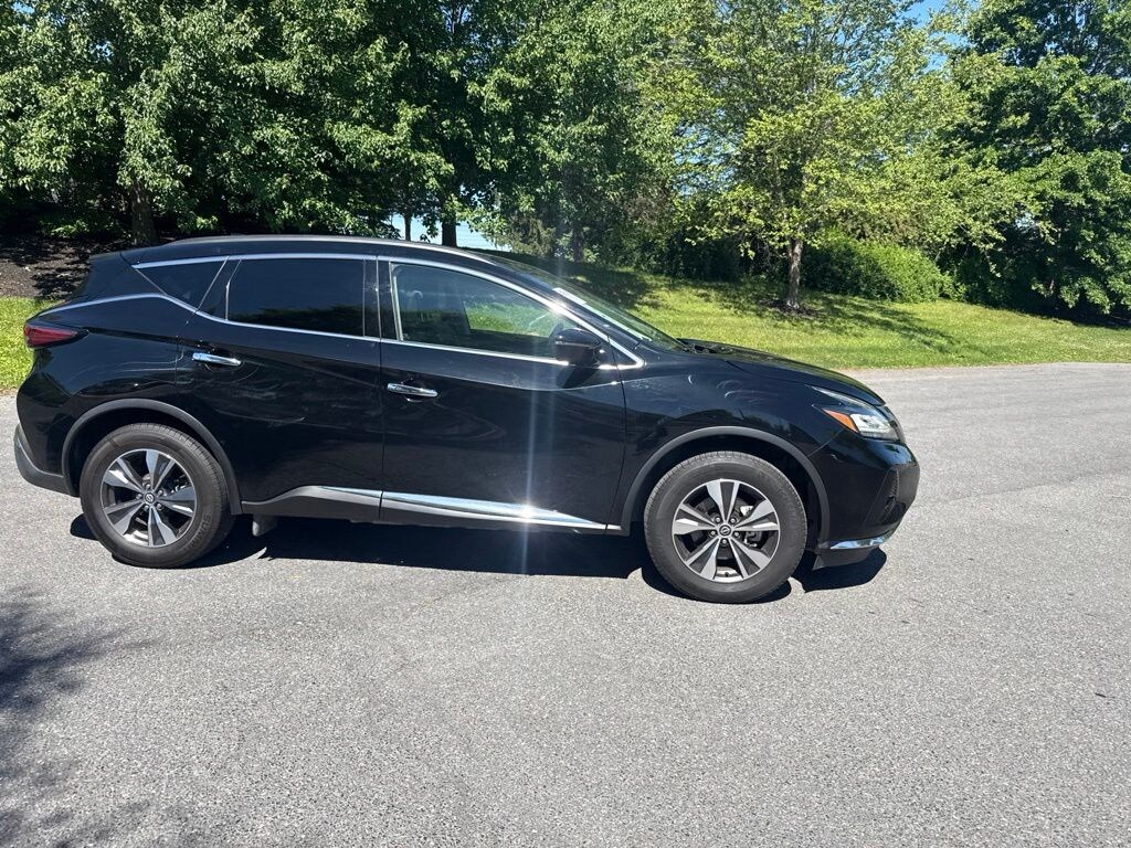 Used 2023 Nissan Murano SV SUV