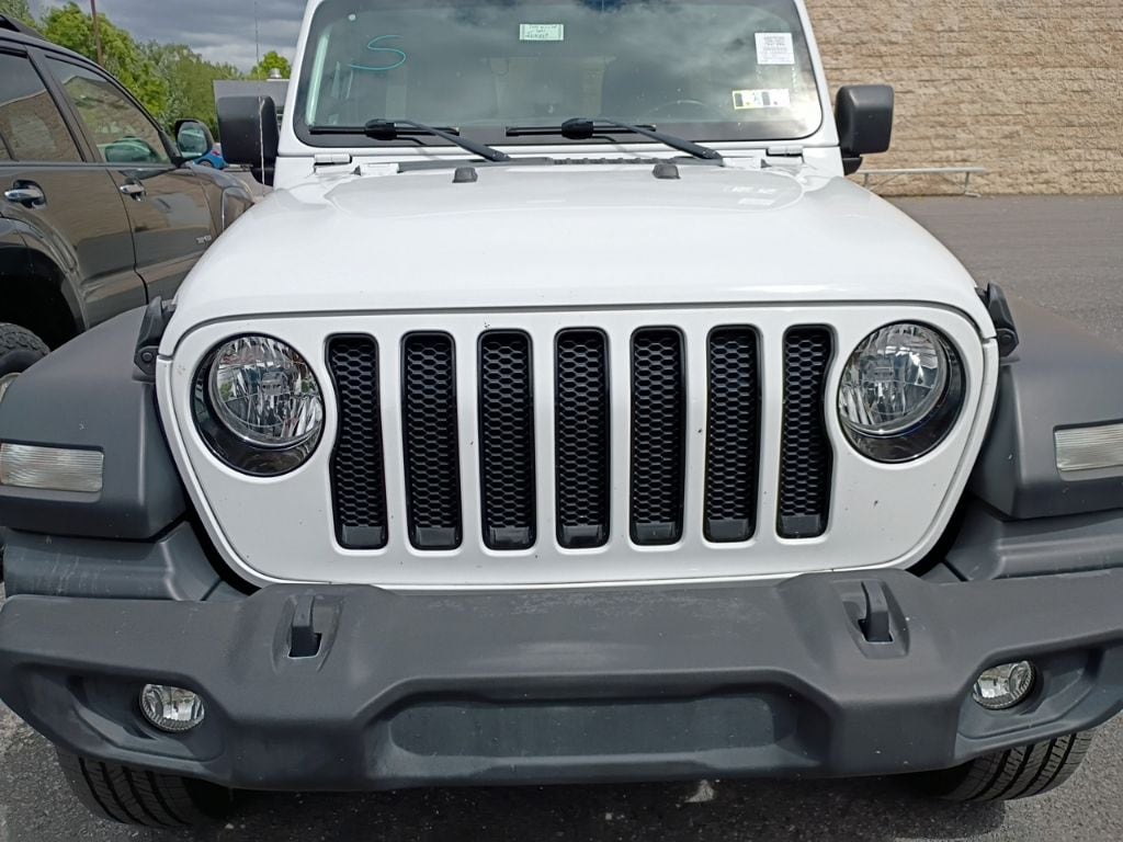 2021 Jeep Wrangler Altitude's photo