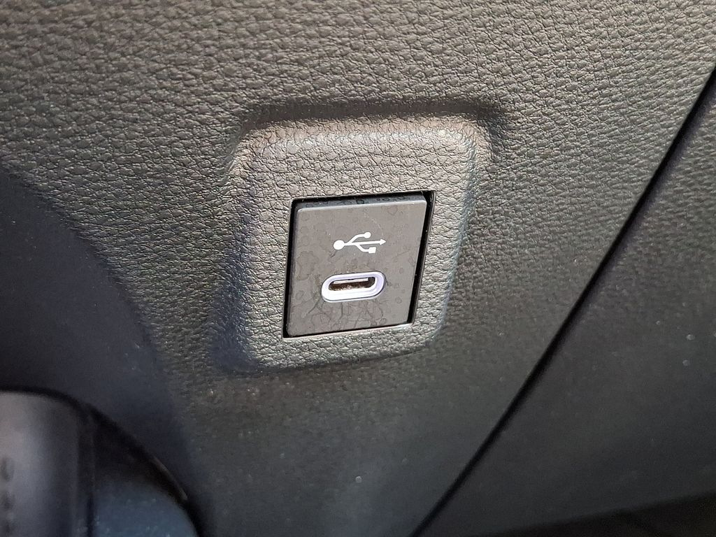 2024 Toyota Corolla LE - Photo 24