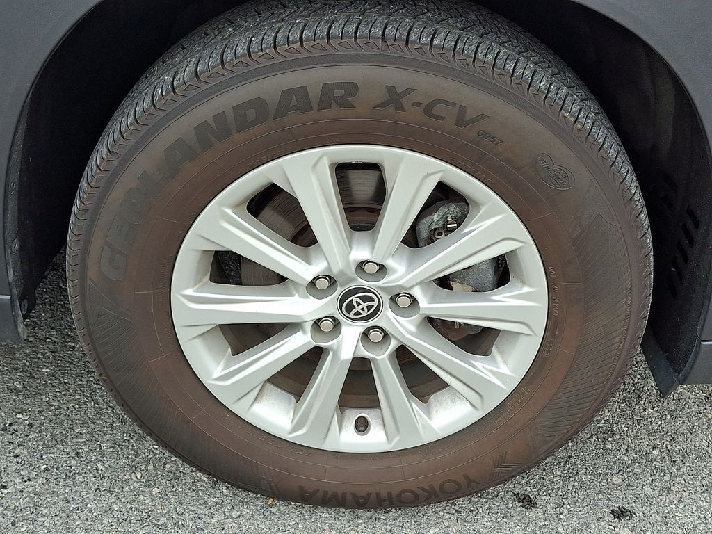 2024 Toyota Grand Highlander XLE - Photo 10
