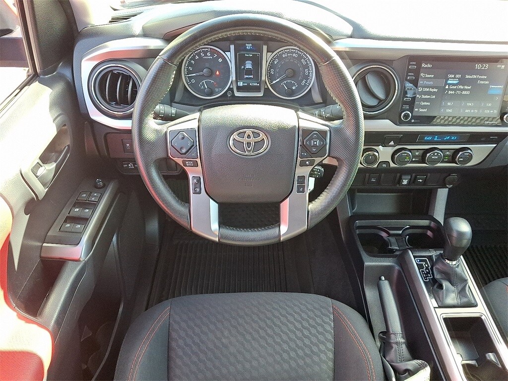 2022 Toyota Tacoma SR5 photo 2