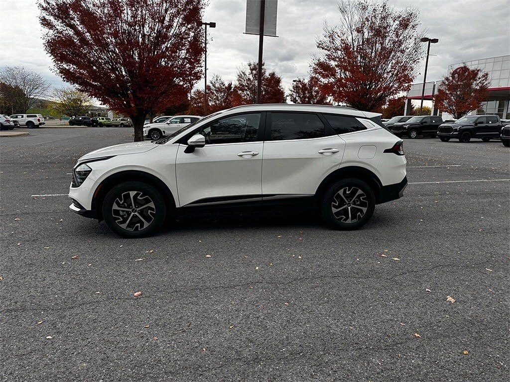 2025 Kia Sportage Hybrid EX photo 3