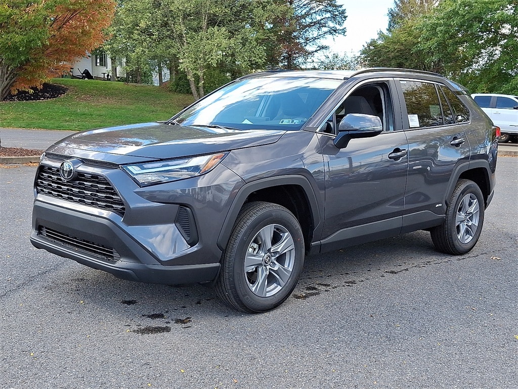 New 2025 Toyota RAV4 Hybrid XLE Sport Utility
