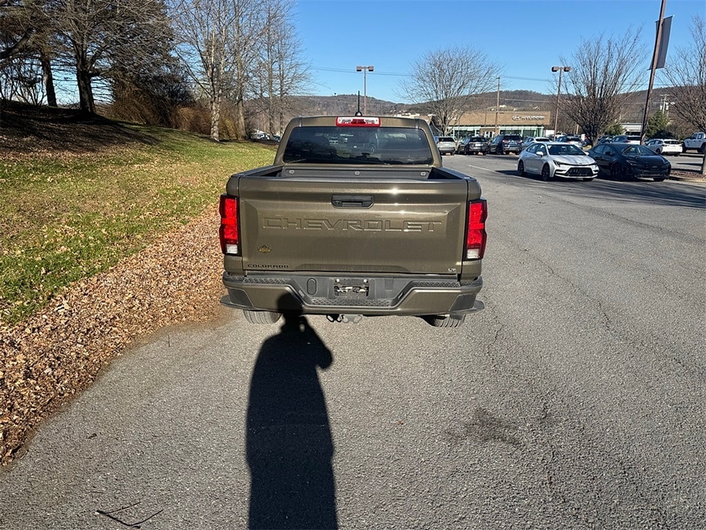 Used 2024 Chevrolet Colorado LT Truck