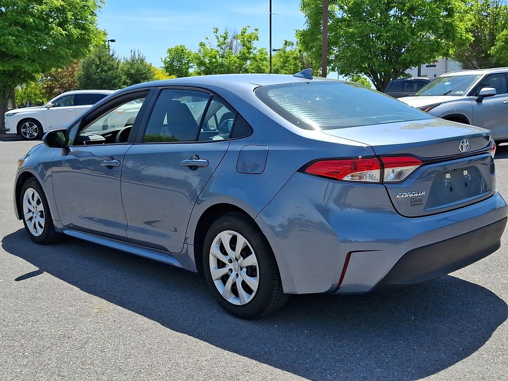 2024 Toyota Corolla LE - Photo 7