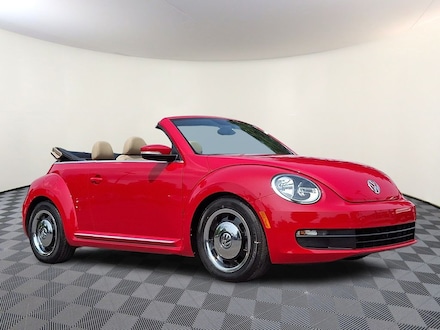 2013 Volkswagen Beetle 2.5L Convertible