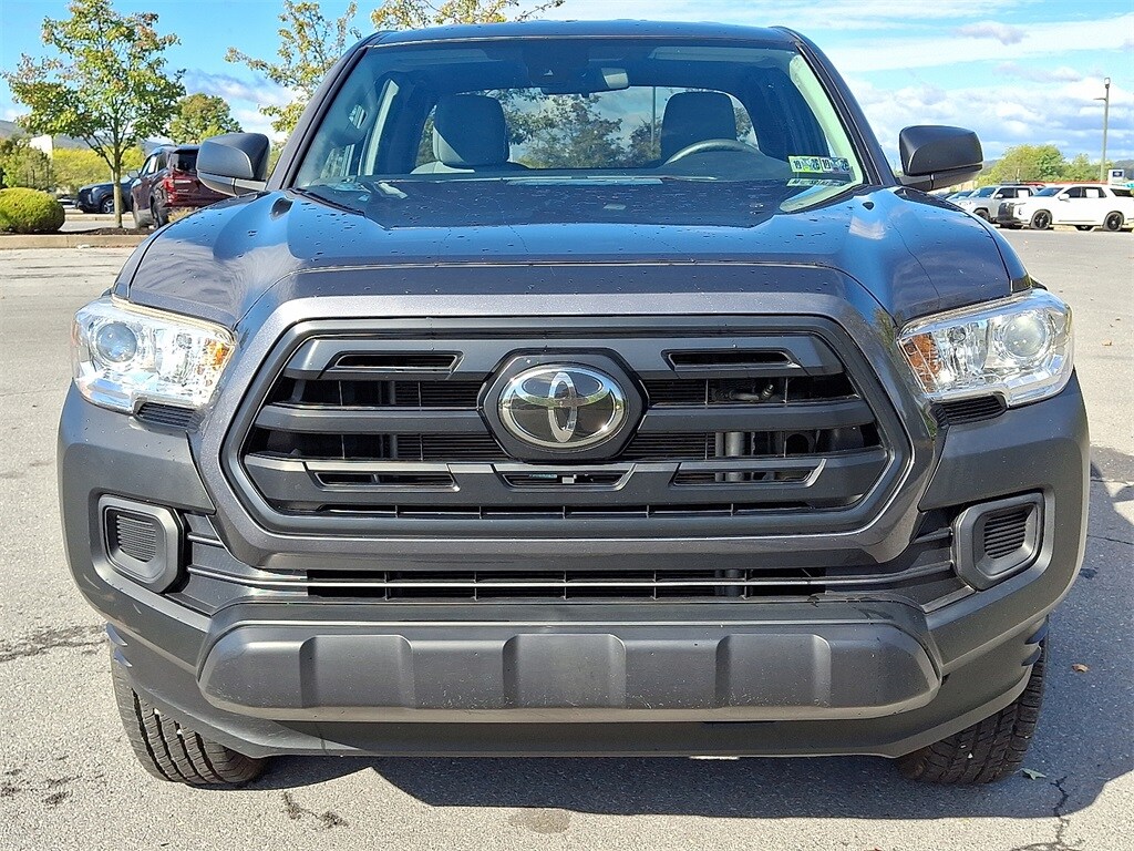 2019 Toyota Tacoma SR photo 4
