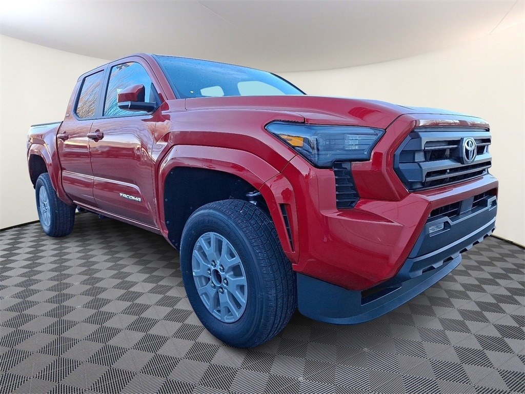 2025 Toyota Tacoma SR5's photo