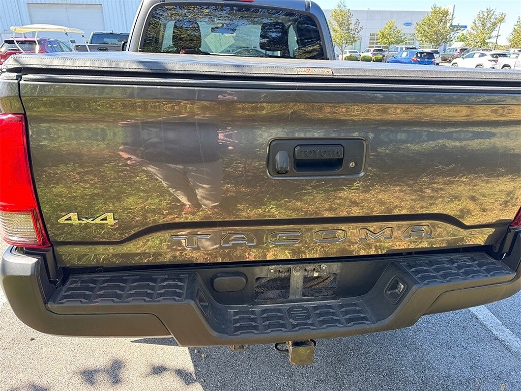 2019 Toyota Tacoma SR photo 4