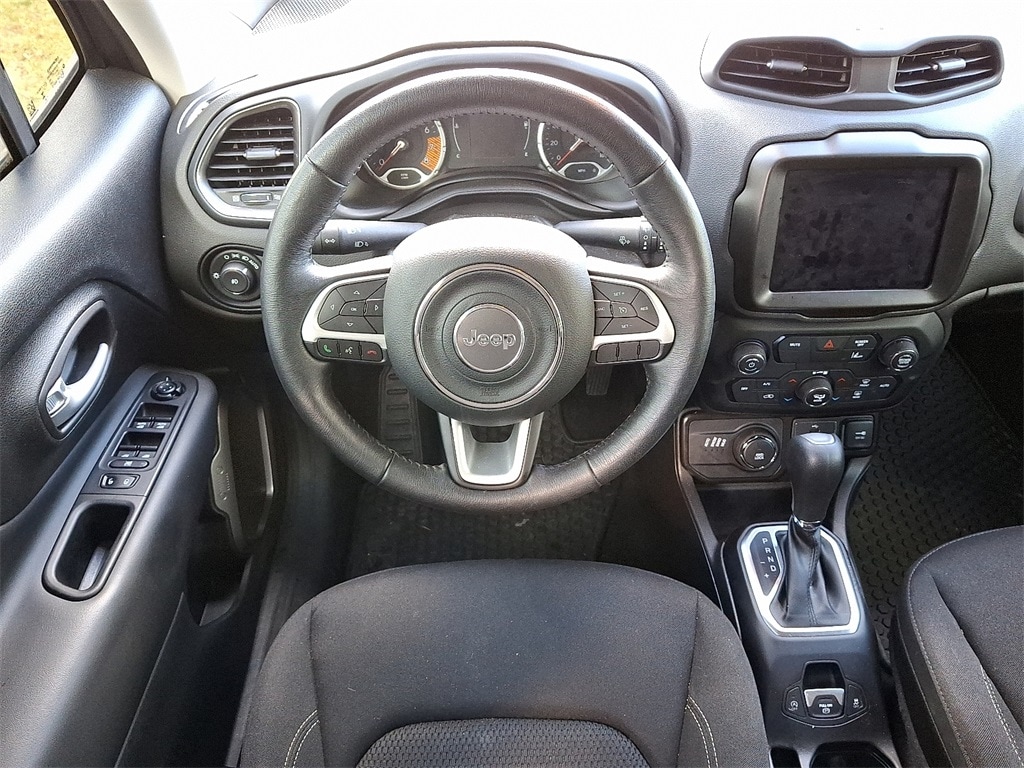 Used 2023 Jeep Renegade Latitude SUV