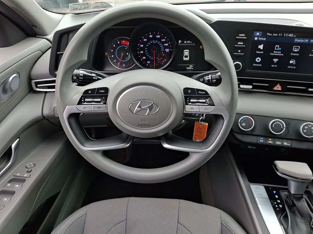 Used 2022 Hyundai Elantra SE with VIN KMHLL4AG4NU225878 for sale in Muncy, PA