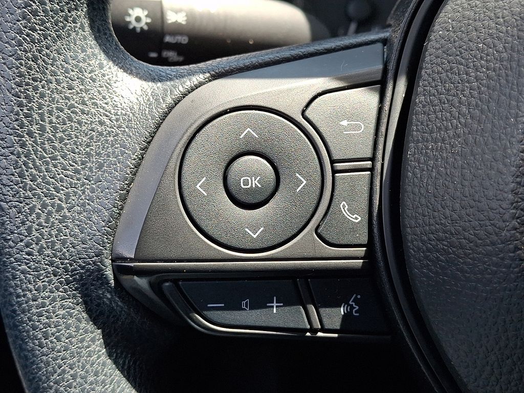 2024 Toyota Corolla LE - Photo 22