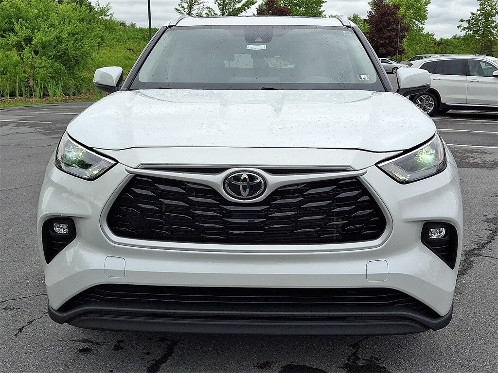 2022 Toyota Highlander XLE photo 4
