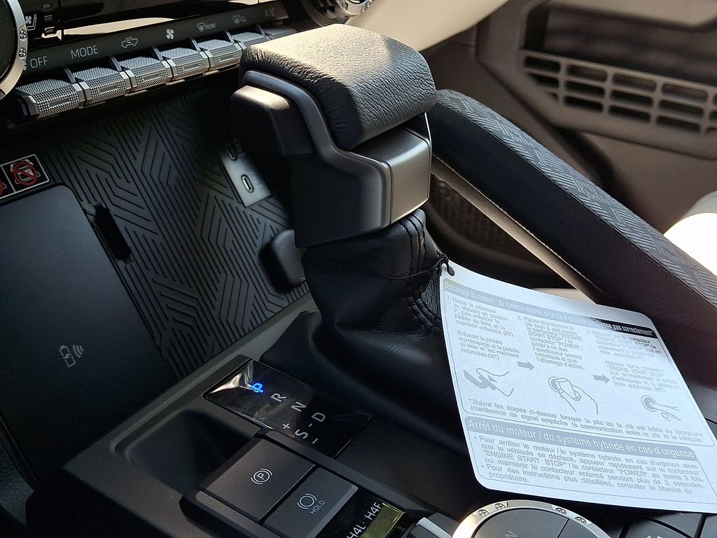 2026 Toyota Tacoma Limited - Photo 10