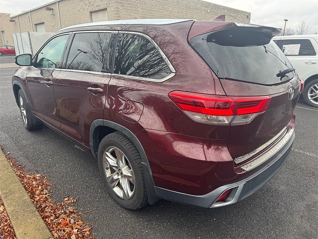2019 Toyota Highlander Limited photo 3