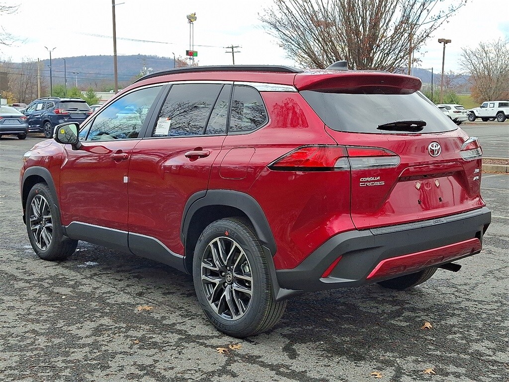 2026 Toyota Corolla Cross XLE photo 3