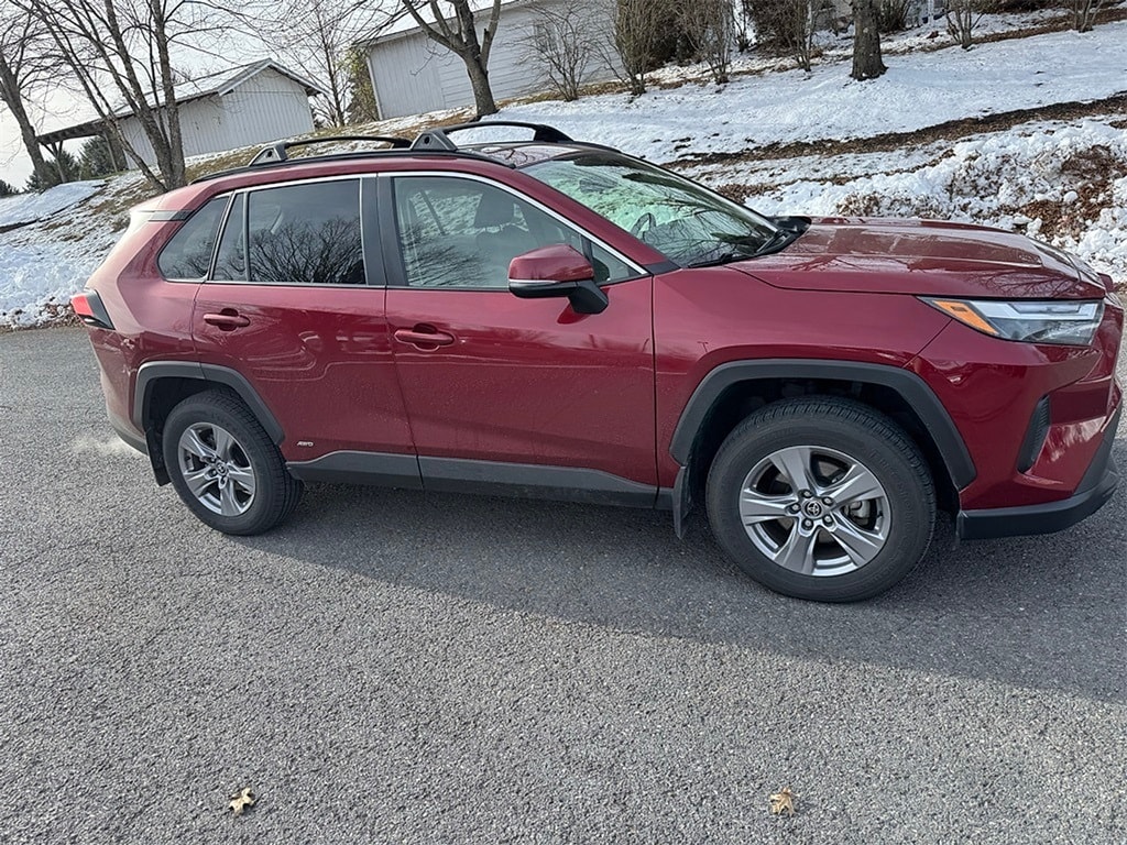 Used 2022 Toyota RAV4 XLE with VIN JTMRWRFV6ND149283 for sale in Northfield, Minnesota