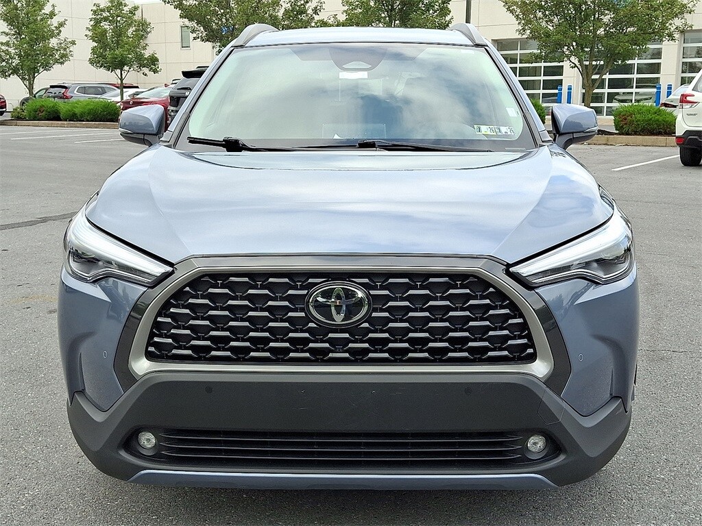 2023 Toyota Corolla Cross XLE photo 4