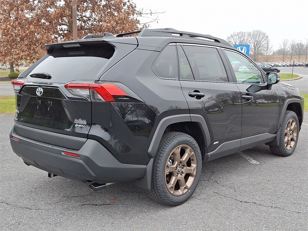 2025 Toyota RAV4 Hybrid photo 4