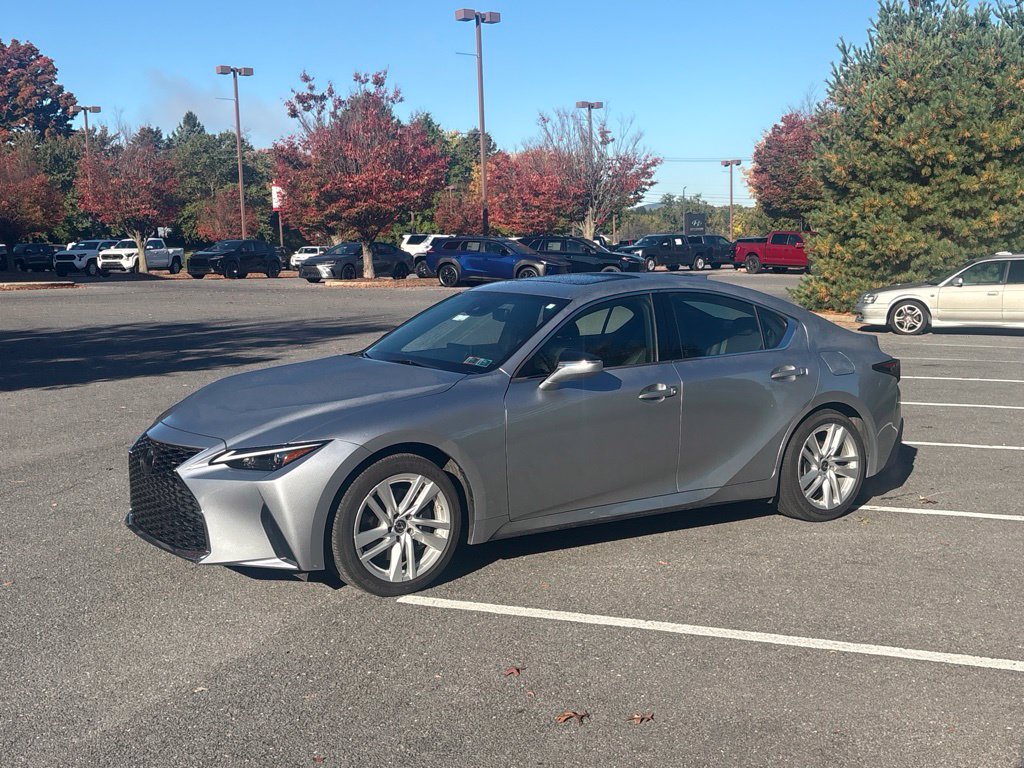 2021 Lexus IS