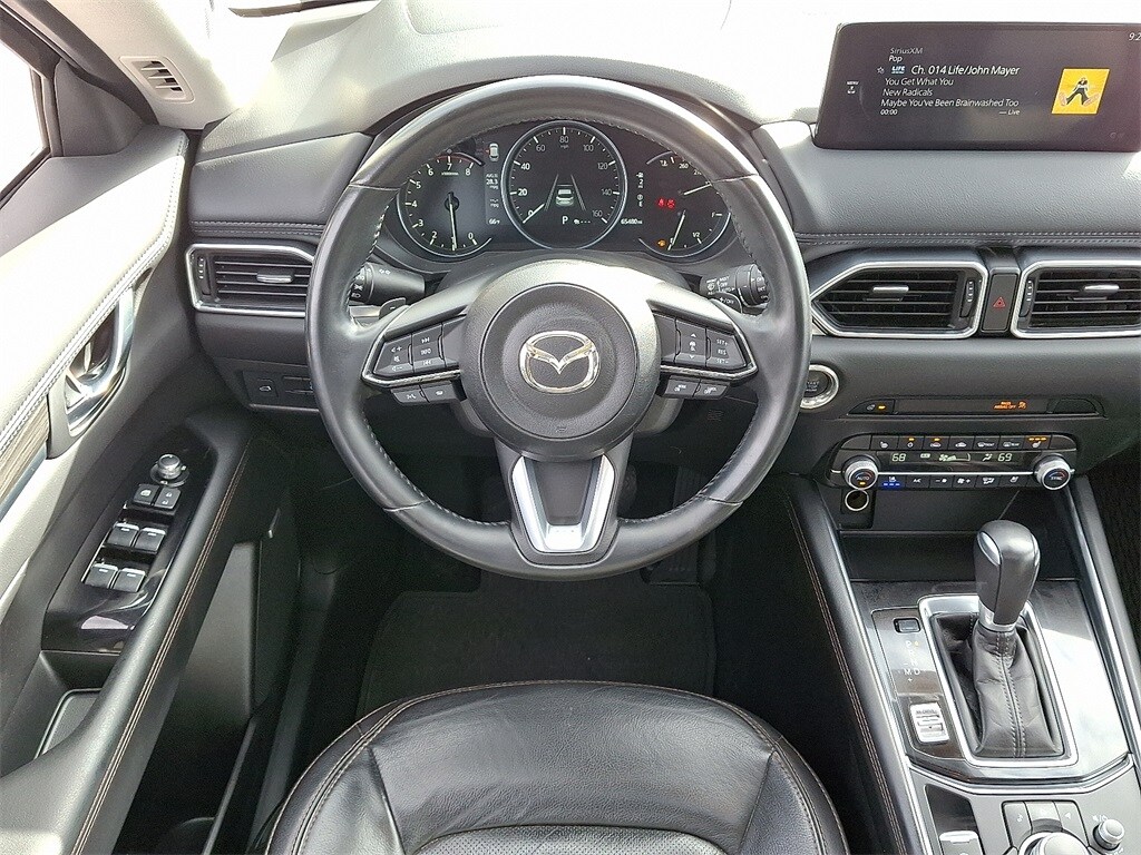 2022 Mazda CX-5 2.5 Premium Plus photo 2