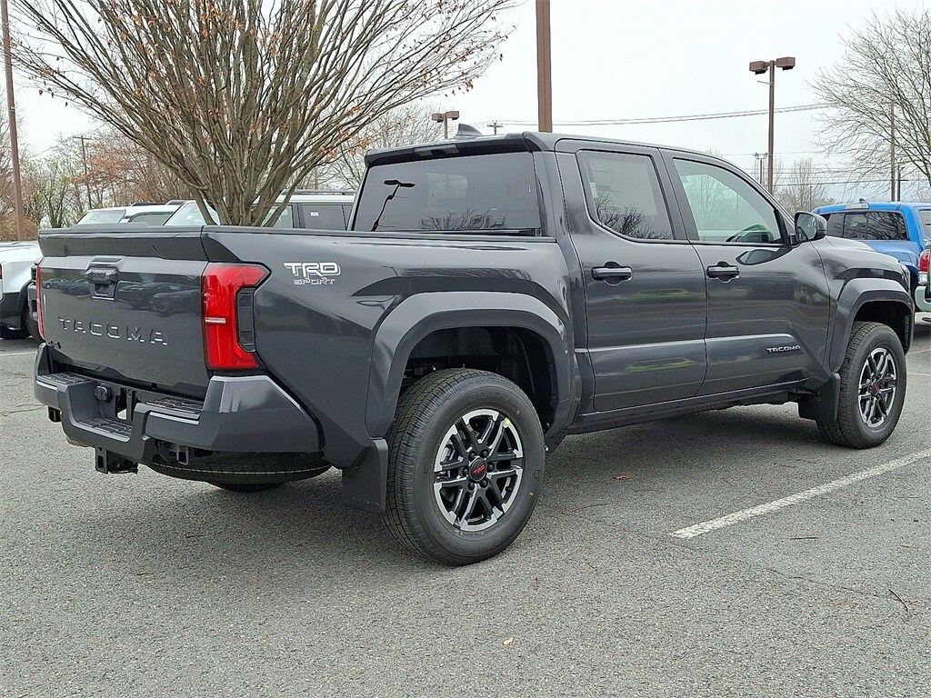 2025 Toyota Tacoma TRD Sport photo 4