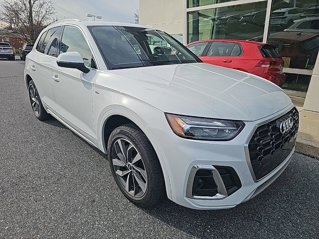 2023 Audi Q5 45 S line Premium Plus photo 3