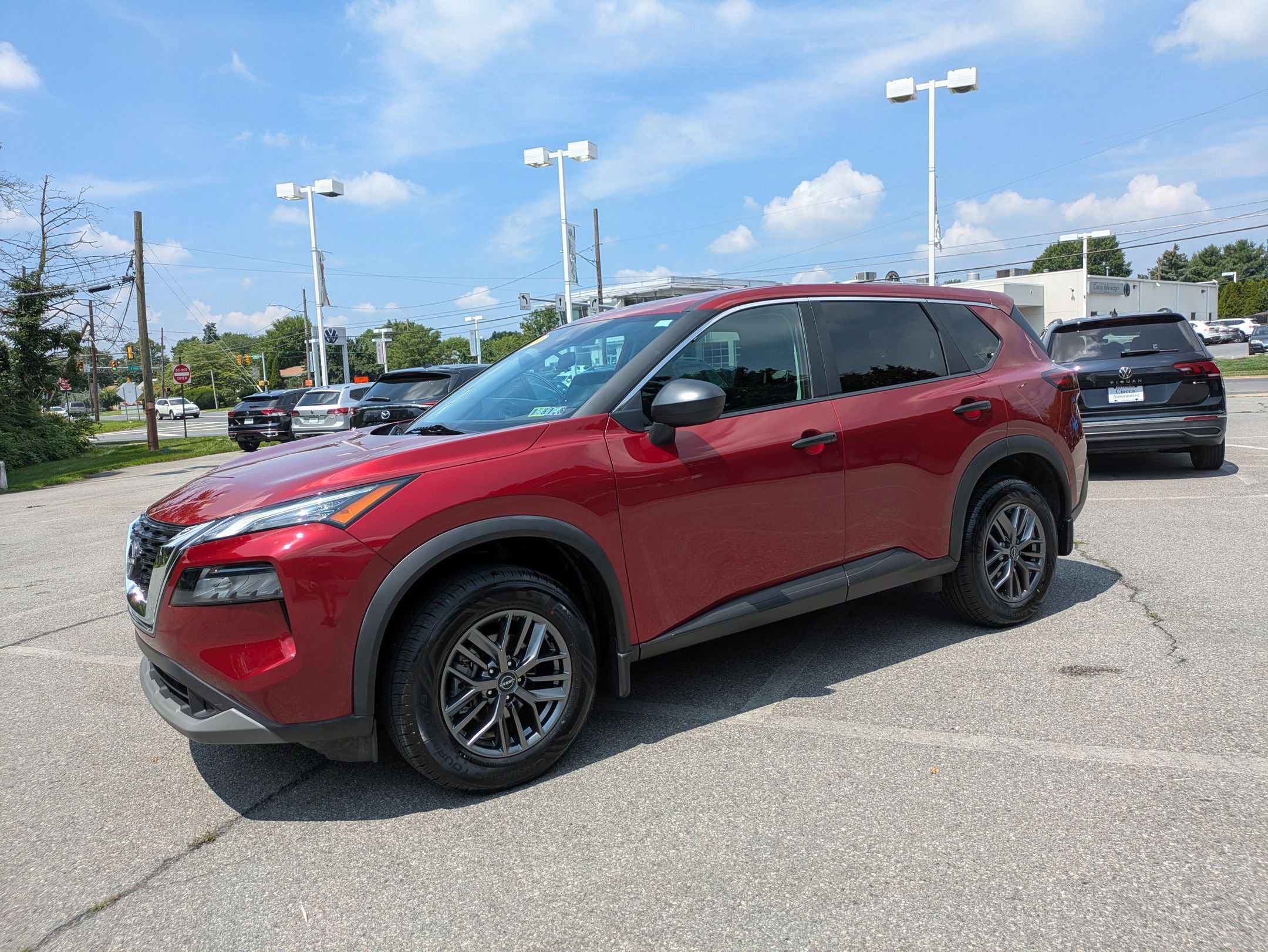 2023 Nissan Rogue S photo 3