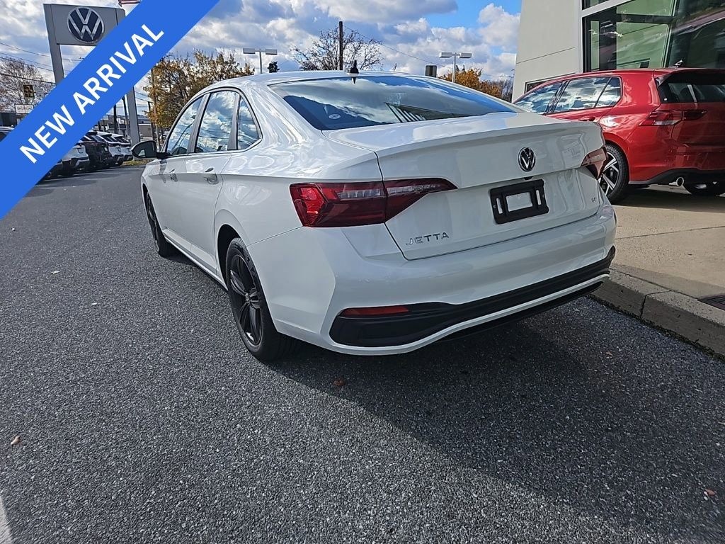 Used 2024 Volkswagen Jetta 1.5T SE Sedan