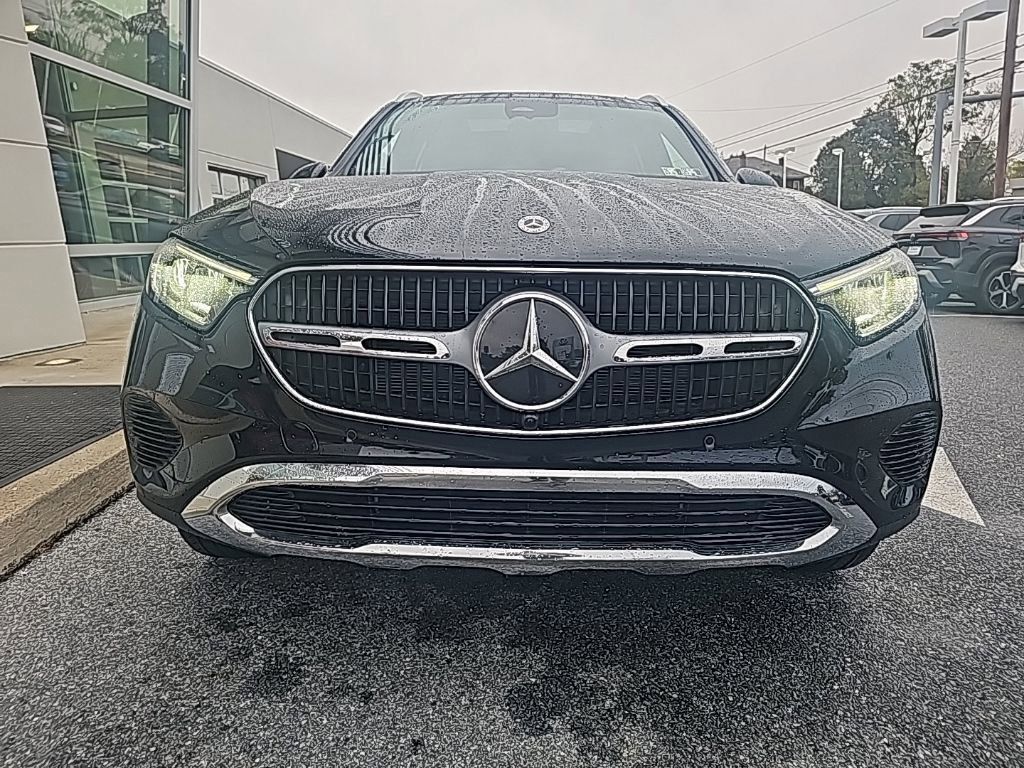 2023 Mercedes Benz GLC 300 4MATIC photo 3
