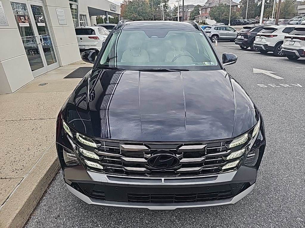 2025 Hyundai Tucson Hybrid Limited photo 2