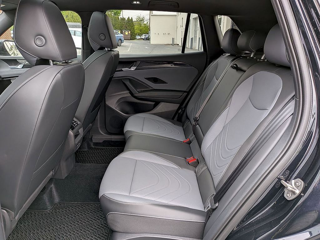 2026 Volkswagen Tiguan SE R-LINE BLACK - Photo 13