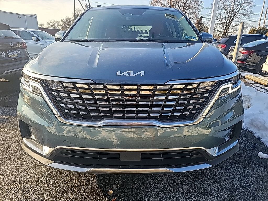 Used 2023 Kia Carnival SX Prestige MPV