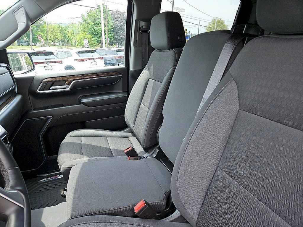 2023 Chevrolet Silverado 1500 RST - Photo 16