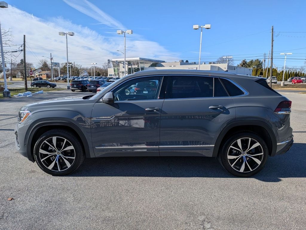Used 2025 Volkswagen Atlas Cross Sport 2.0T SEL Premium R-Line SUV