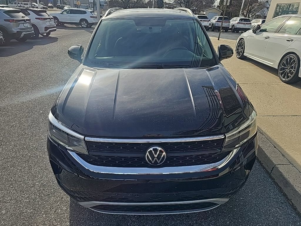 Used 2022 Volkswagen Taos 1.5T SE SUV