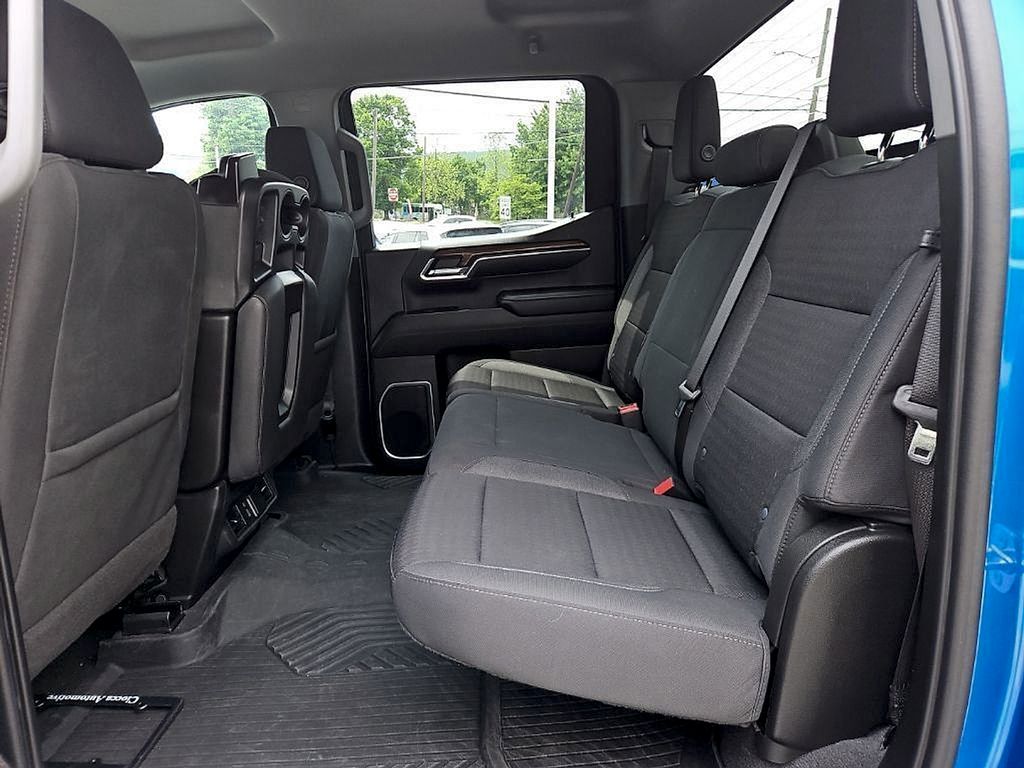 2023 Chevrolet Silverado 1500 RST - Photo 17