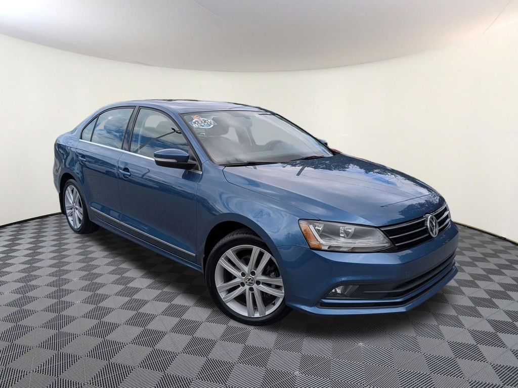 2017 Volkswagen Jetta 1.8T SEL Auto's photo