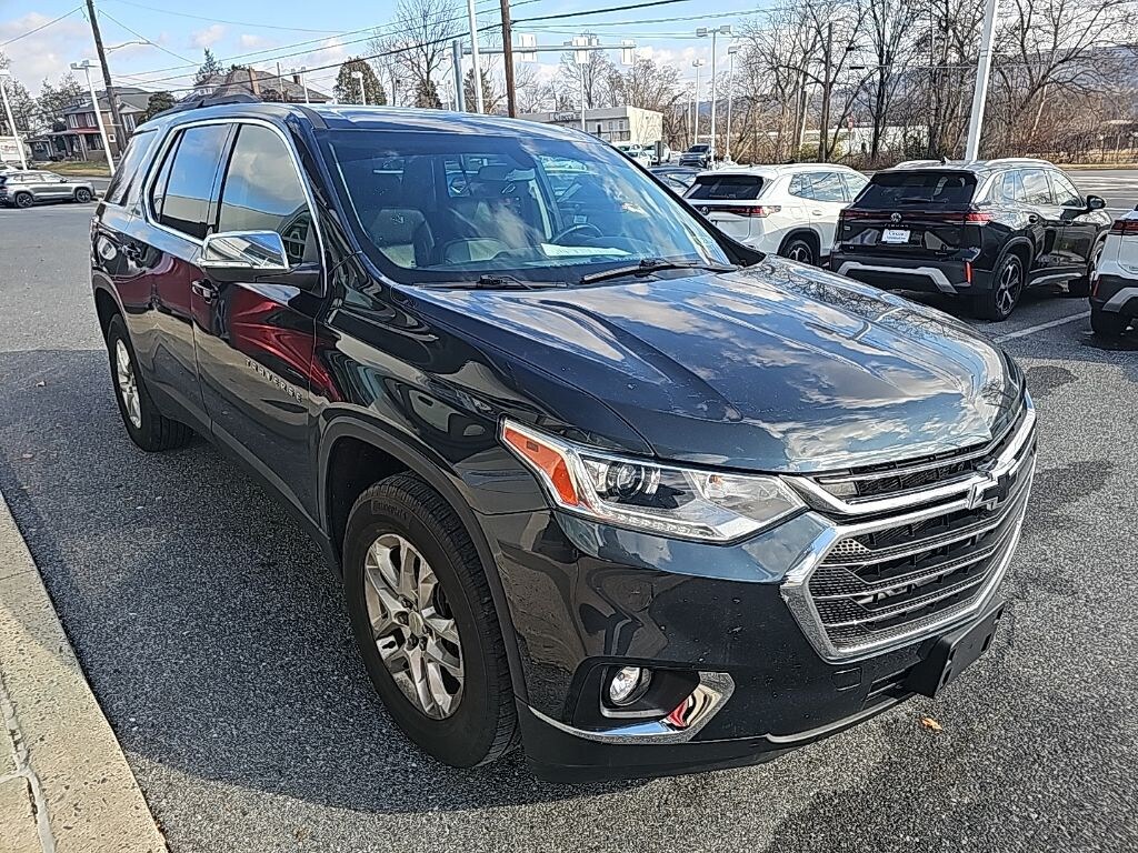 Used 2021 Chevrolet Traverse LT Cloth w/1LT SUV