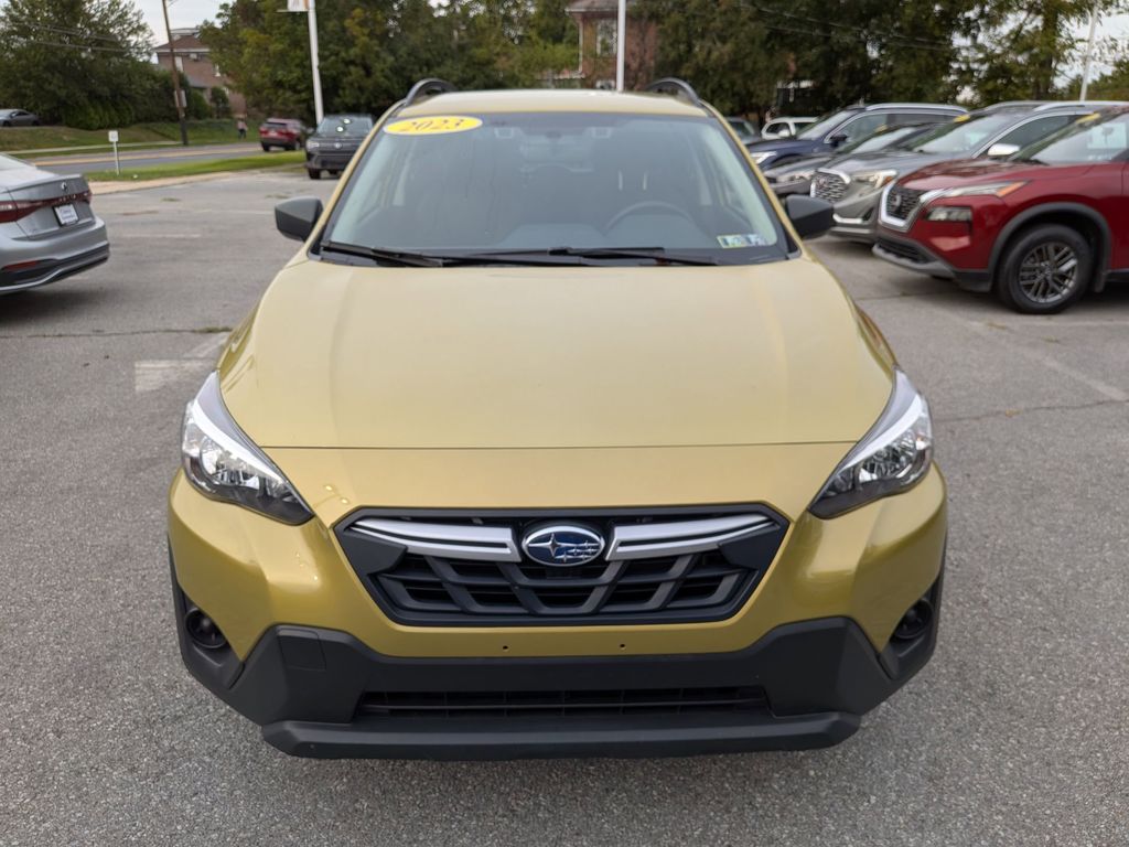 2023 Subaru Crosstrek Base photo 2