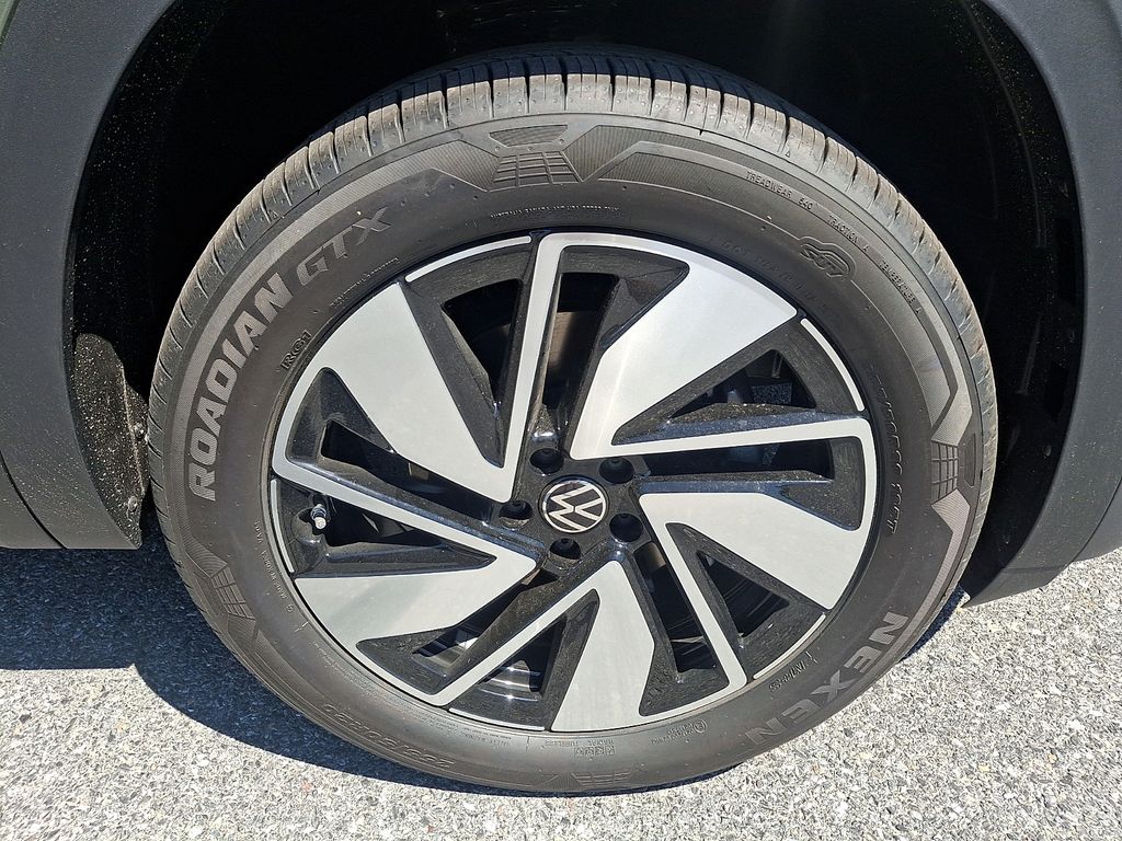 2026 Volkswagen Atlas SE w/Tech - Photo 8