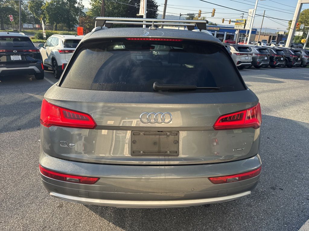 2020 Audi Q5 45 Premium photo 3
