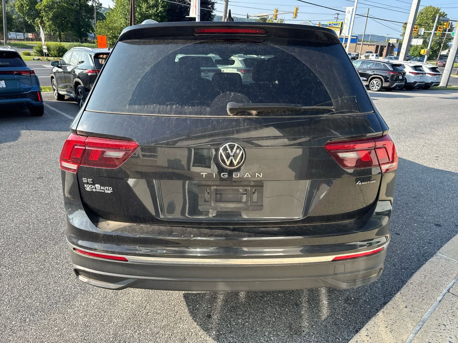 2022 Volkswagen Tiguan SE photo 4