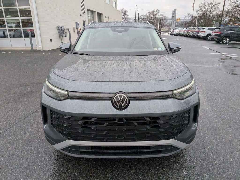 New 2026 Volkswagen Tiguan 2.0T SE SUV